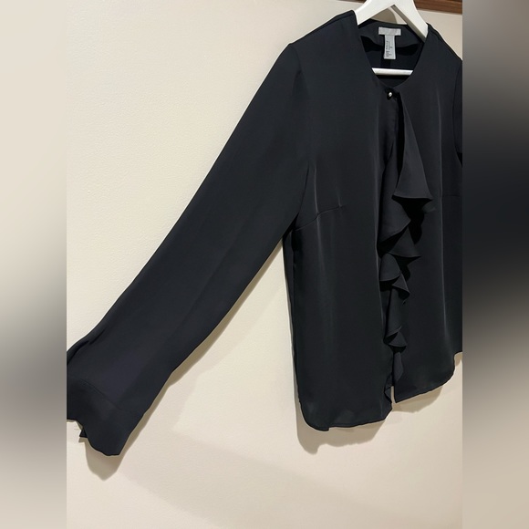 ✨2 for $10✨Black Long Sleeves Blouse - Picture 4 of 8